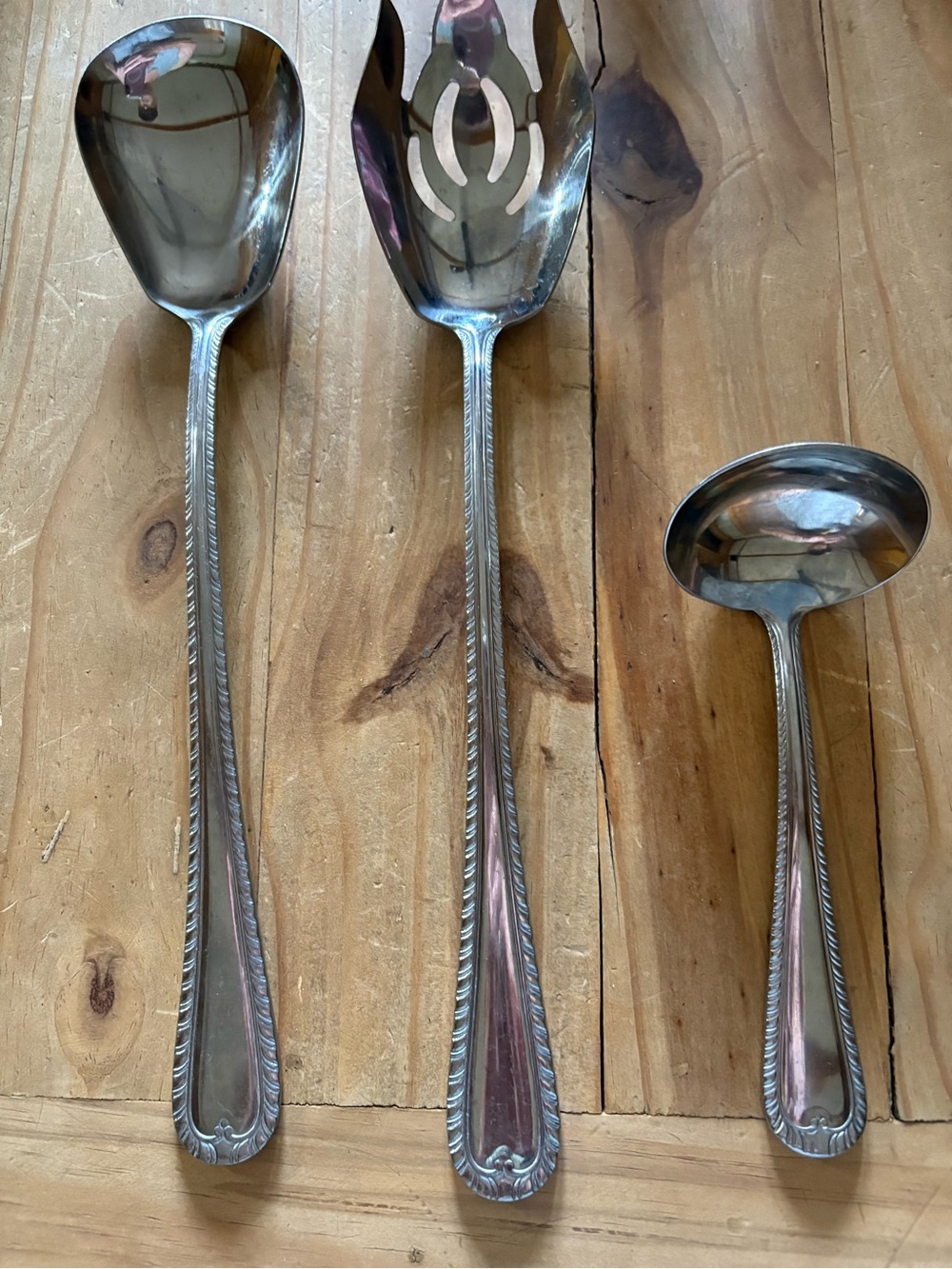 Reed & Barton Stainless Silver-Color Three-Piece Serving Set with Beaded Edge